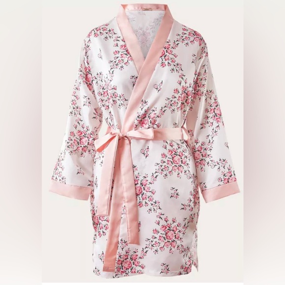 Lane Intimates & Sleepwear Lane Allie Robe Fabfitfun